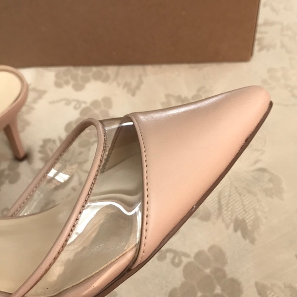 Final Markdown-ENZO ANGIOLINI Debnee Pump - Picture 11 of 16